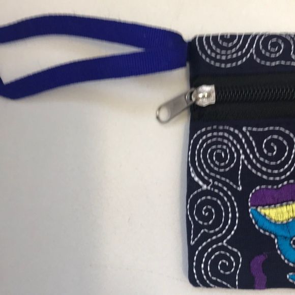 Exquisitely Hand Embroidered Clutch ✨~ 🌟NEW✨ - Picture 7 of 8